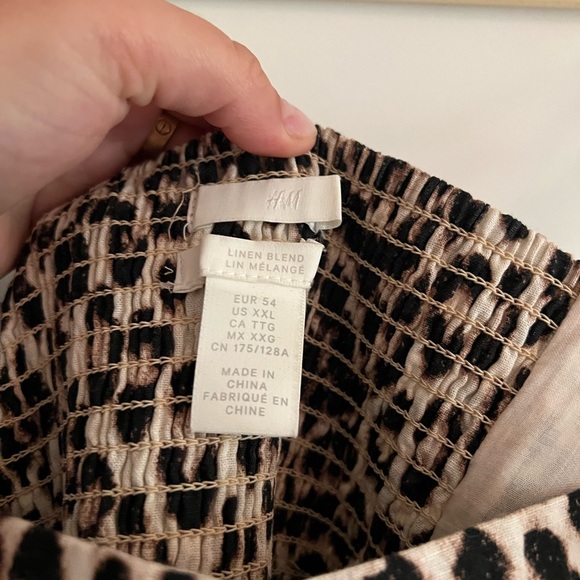 Linen H&M dress. Never worn XXL - Picture 2 of 2